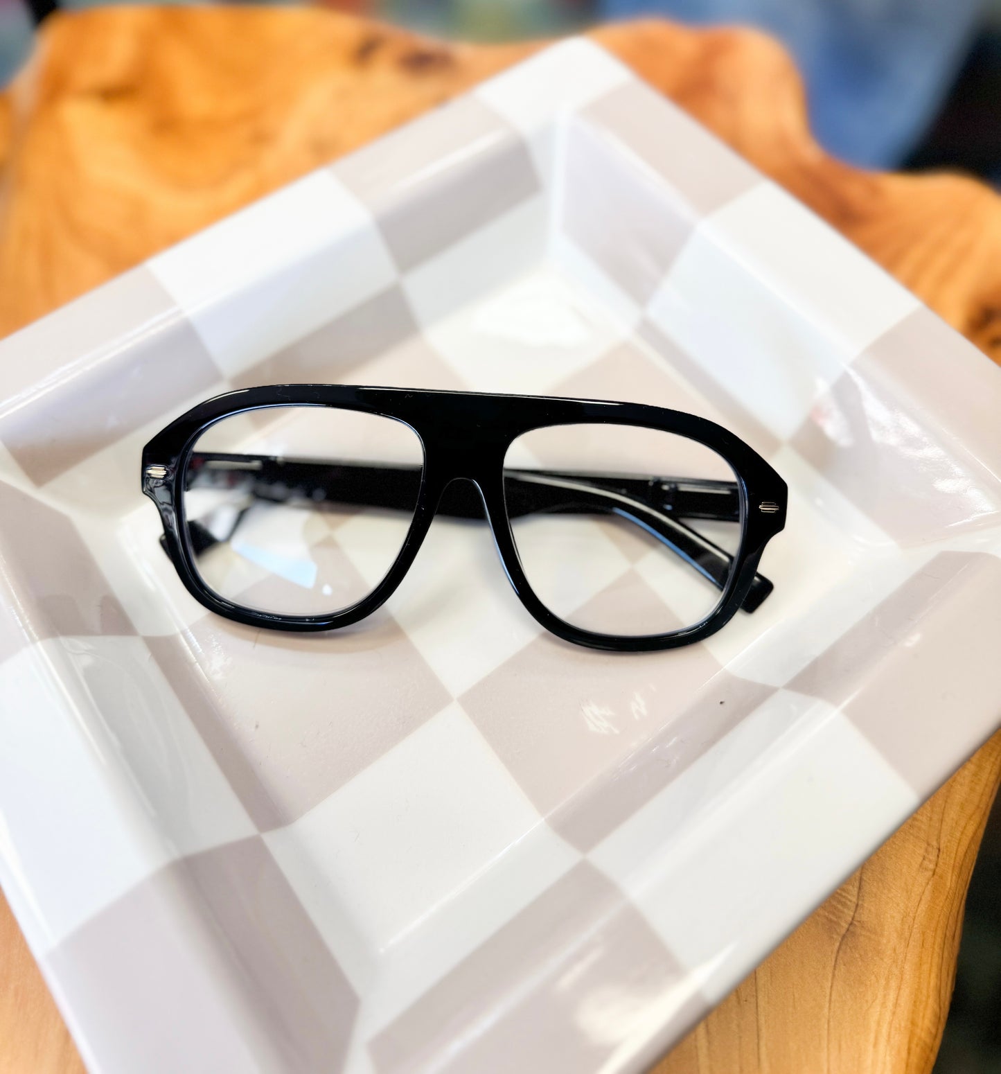 The Claire Frames