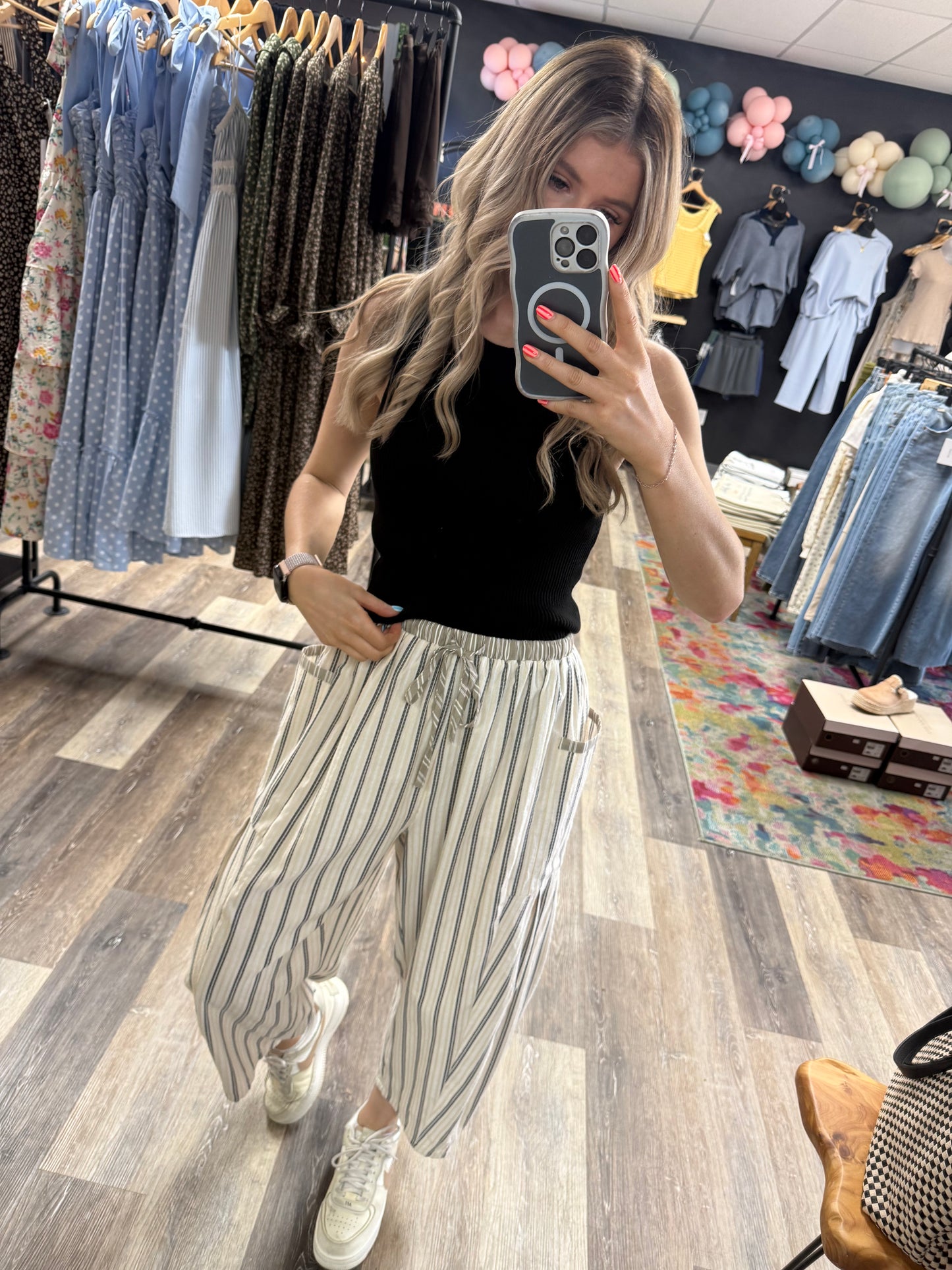 Lottie Flowy Cropped Pants