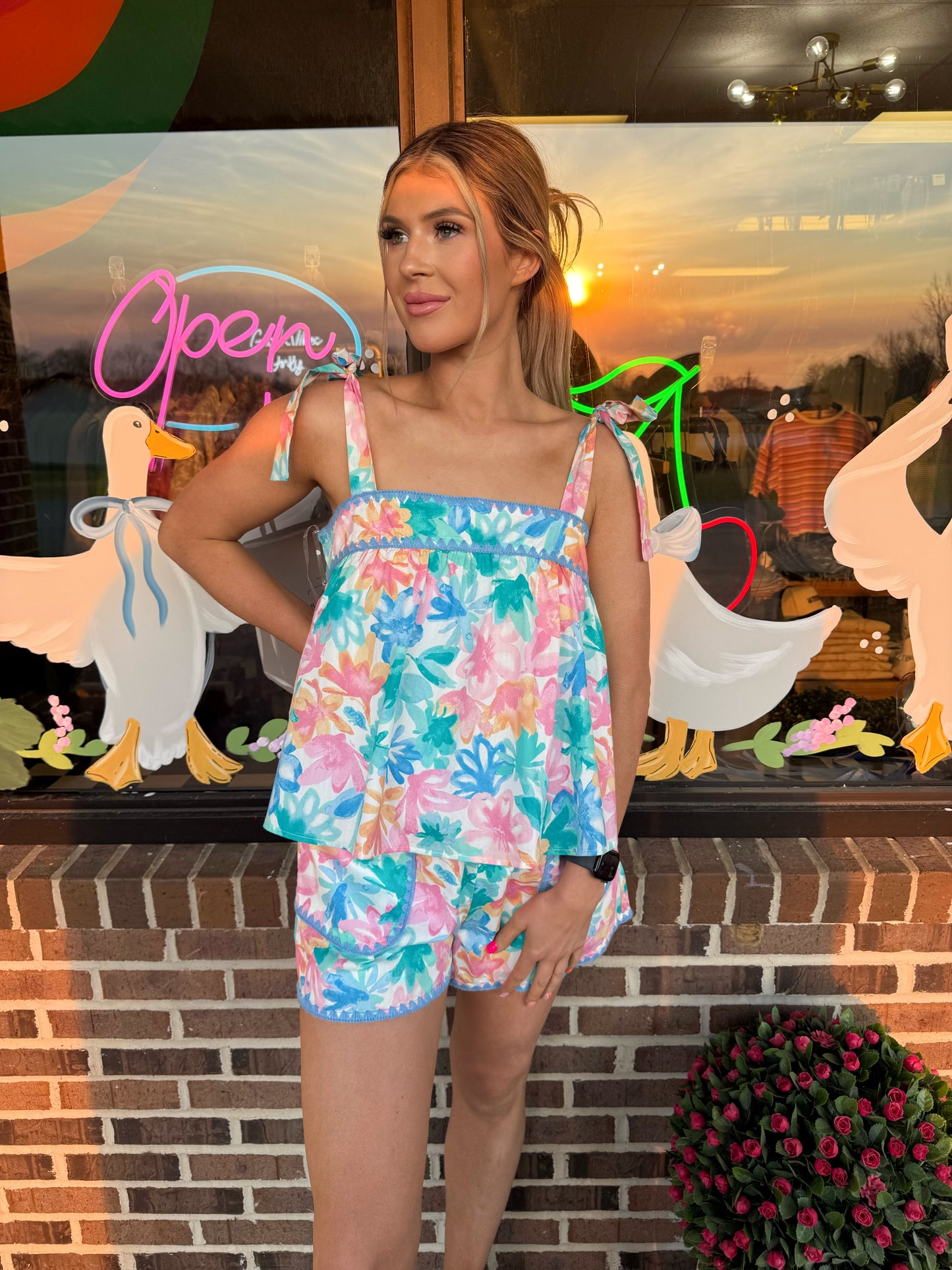 Frannie Floral Scallop Trim Set