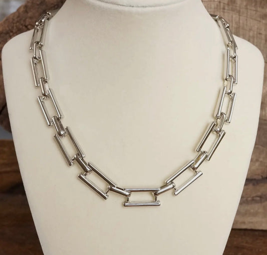 Flat Silver Chunky Paperclip Necklace
