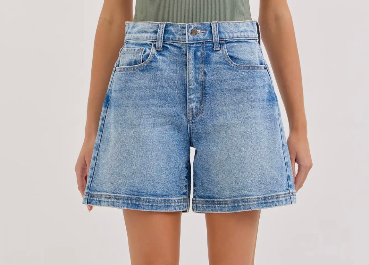 Brynn High Rise Midi Shorts 6” Seam